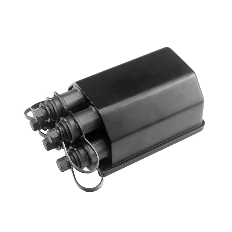 Black Waterproof SC Fiber Optic Distribution Box With Optitap Adapter Type And IP68 Protection Level